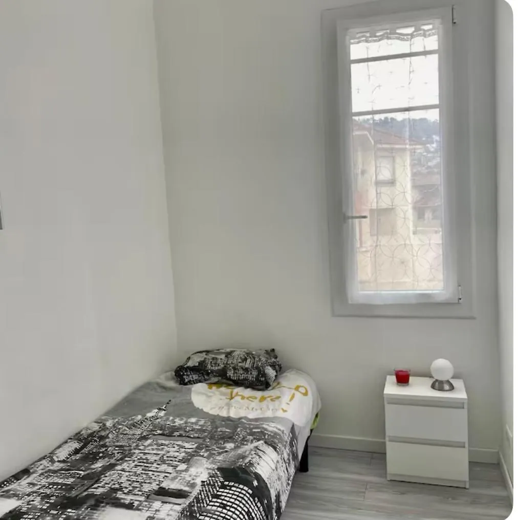 Charmant Appartement - Port De Nice 0*,