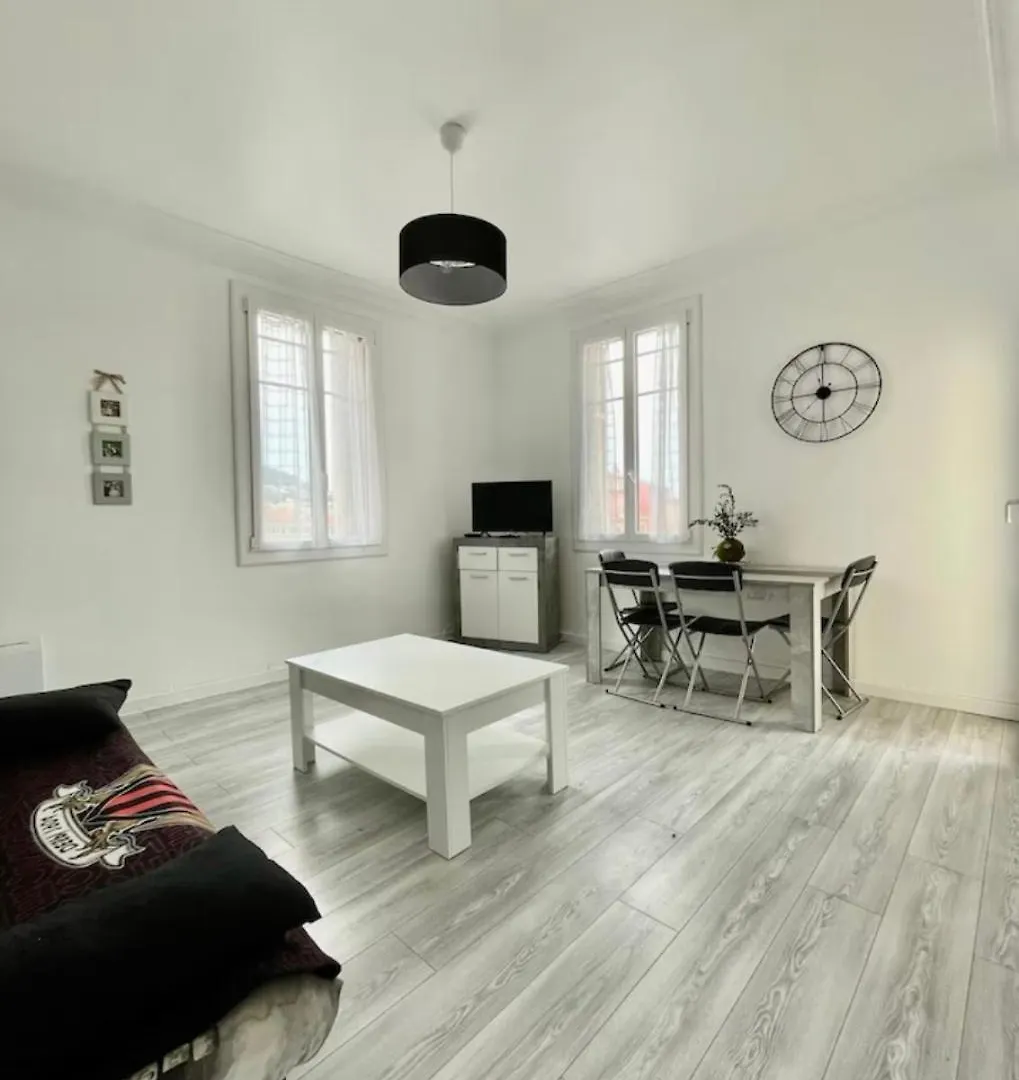 Charmant Appartement - Port De Nice France